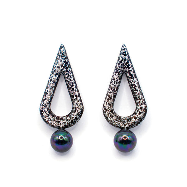 Ida Black Pearl Earrings