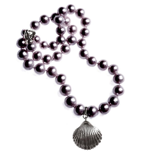 Dark Pearl Moon Royal Necklace