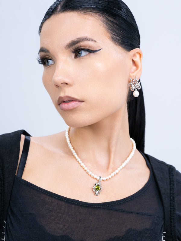 Kaelakee Scorch Olive Gem with Baby Pearl