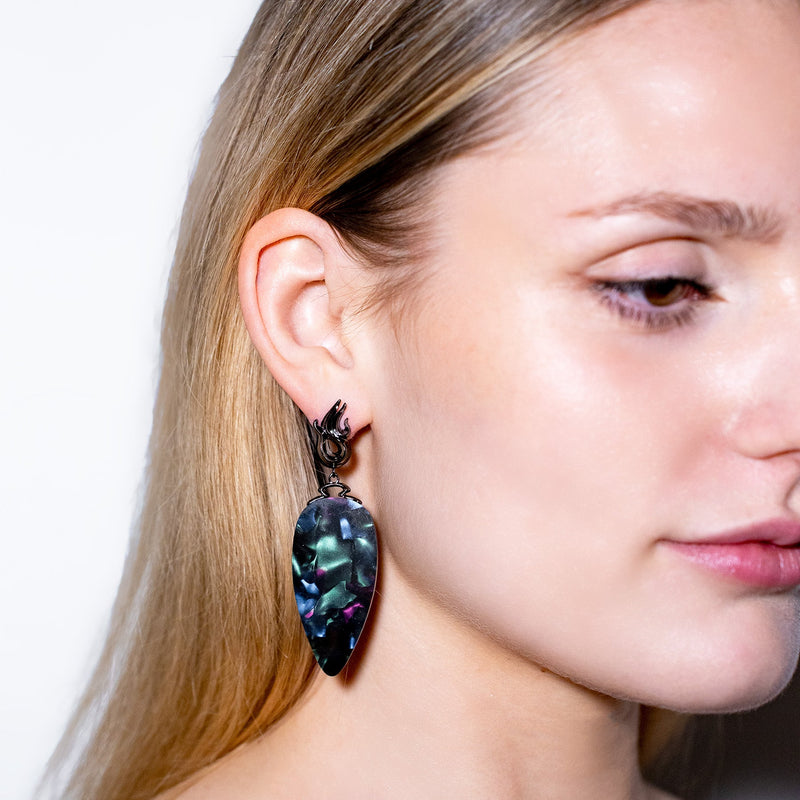 CHÖNYI EARRINGS – DARK COSMIC DROP – BLACK VERMEIL