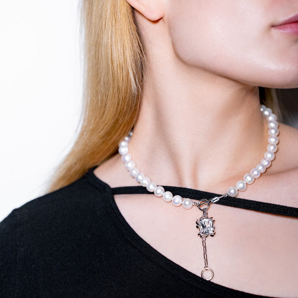 GRAND KYENAY PEARL NECKLACE WITH CLEAR GEM