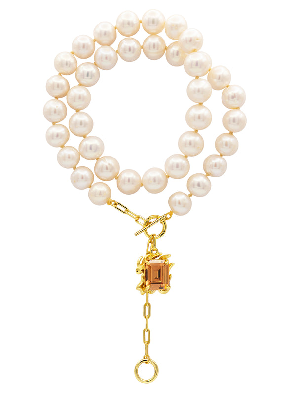 GRAND ĀLOKA PEARL NECKLACE WITH CHAMPAGNE GEM – KULLATUD
