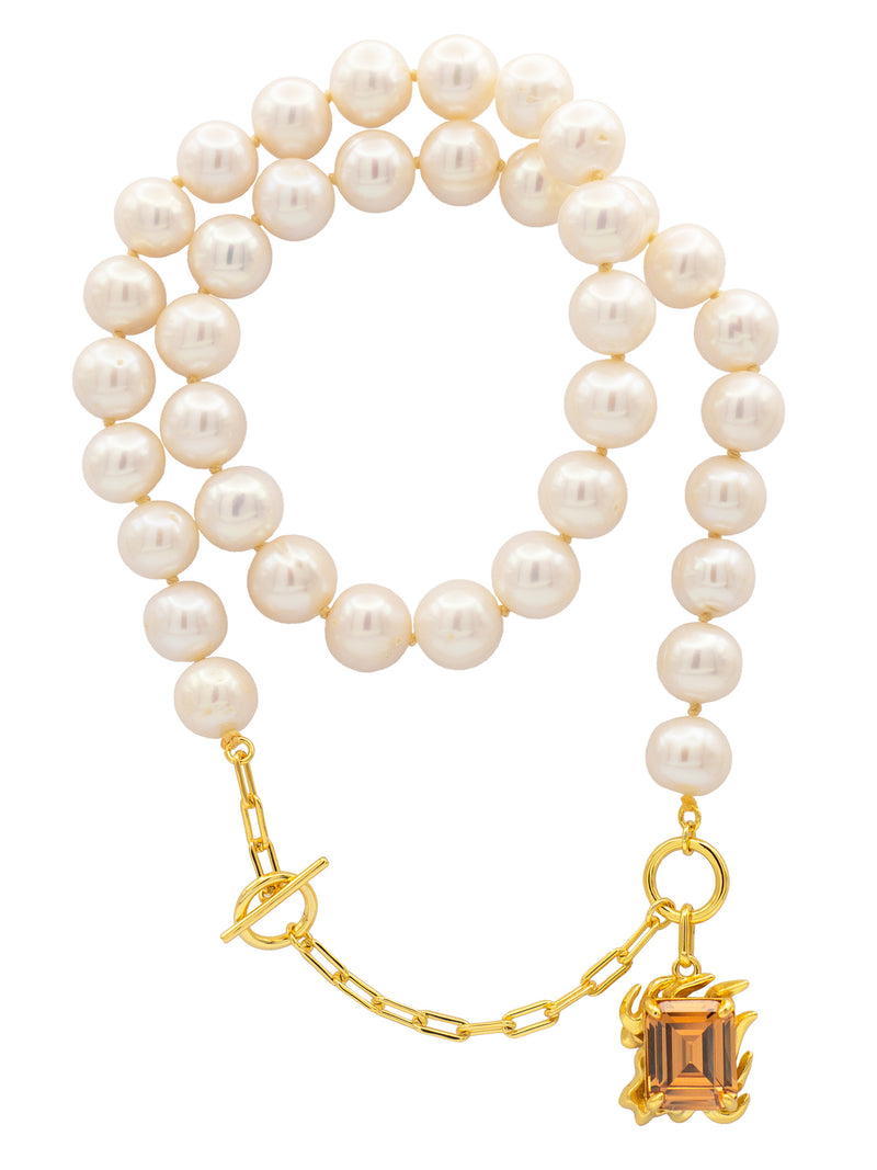 GRAND ĀLOKA PEARL NECKLACE WITH CHAMPAGNE GEM – KULLATUD