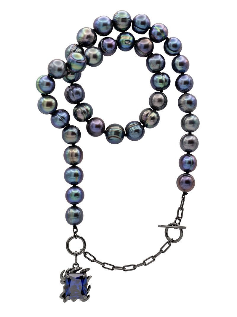 KYENAY PEARL NECKLACE WITH CLEAR GEM