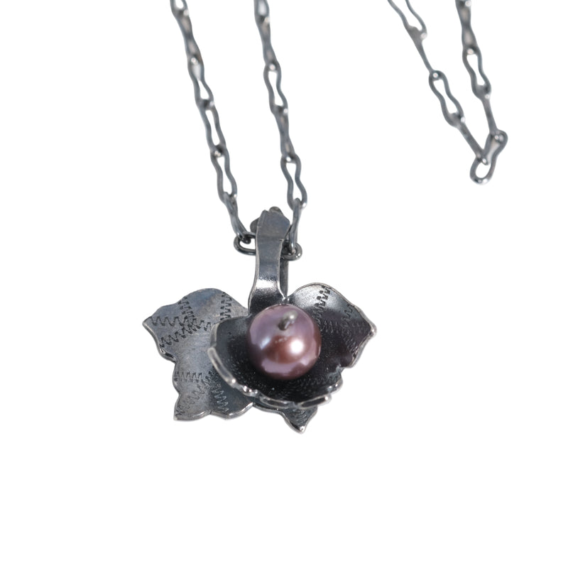 Kaelakee "Üksik Sõstar topelt lehega" - Ehestu Eri