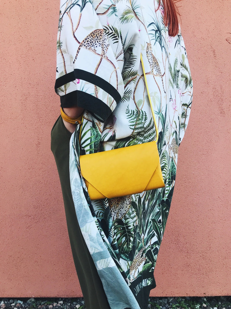 Wallet-Clutch "Nordic Shapeshifter"