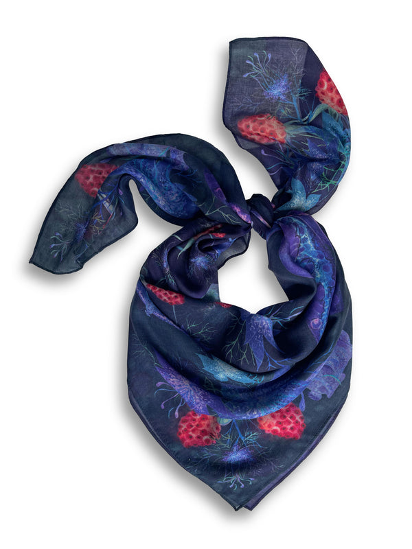 Scarf "Love in a Mist"