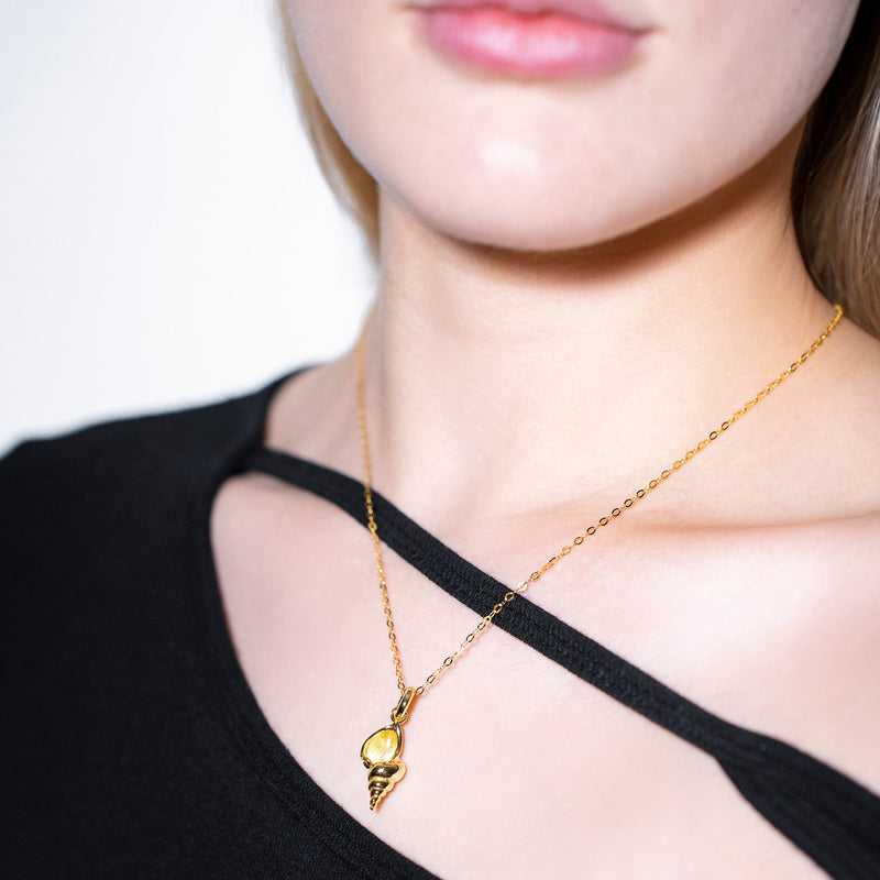 NIGHT SHELL NECKLACE – GOLD