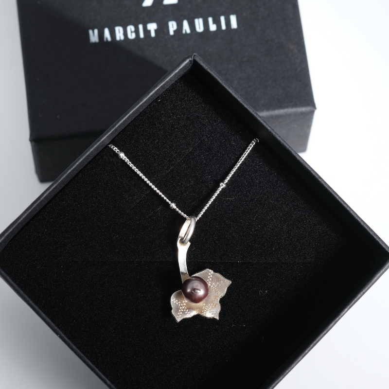 Kaelakee "Sõstrasilm hele" - Ehestu Eri