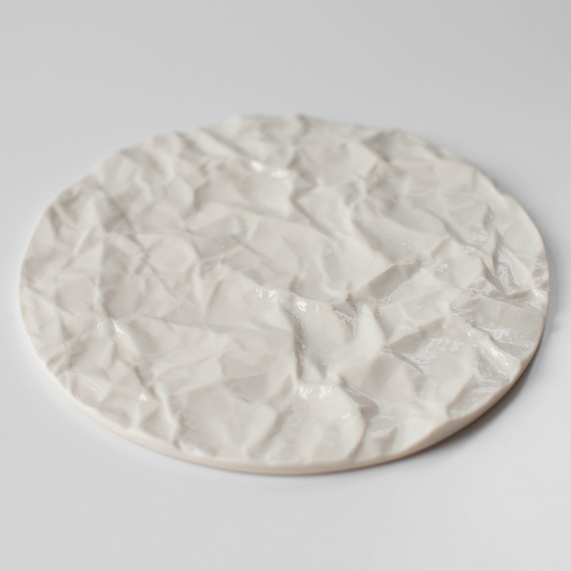 Ceramic tray "Arid" glossy white