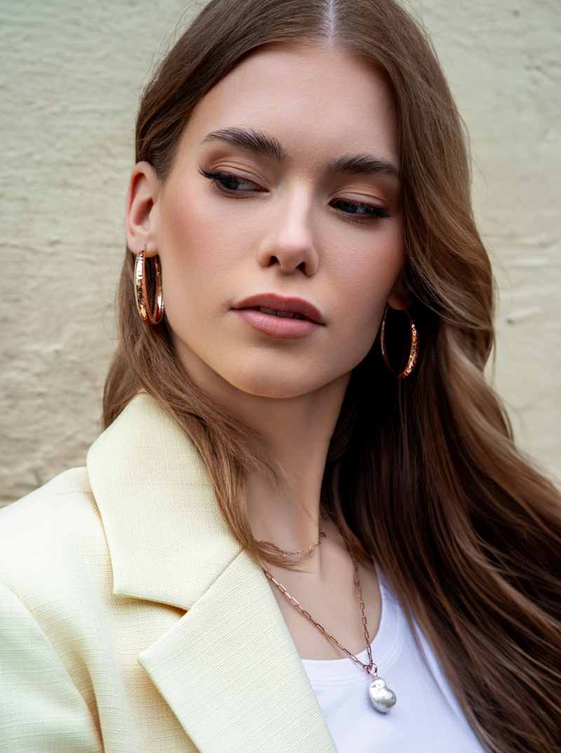 Mother-pearl choker
