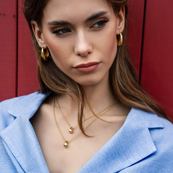 Droplet necklace