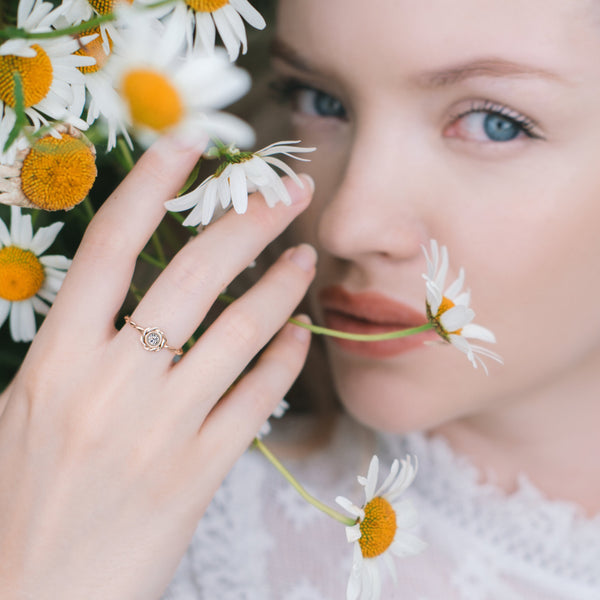 Daisy Diamond rose gold ring