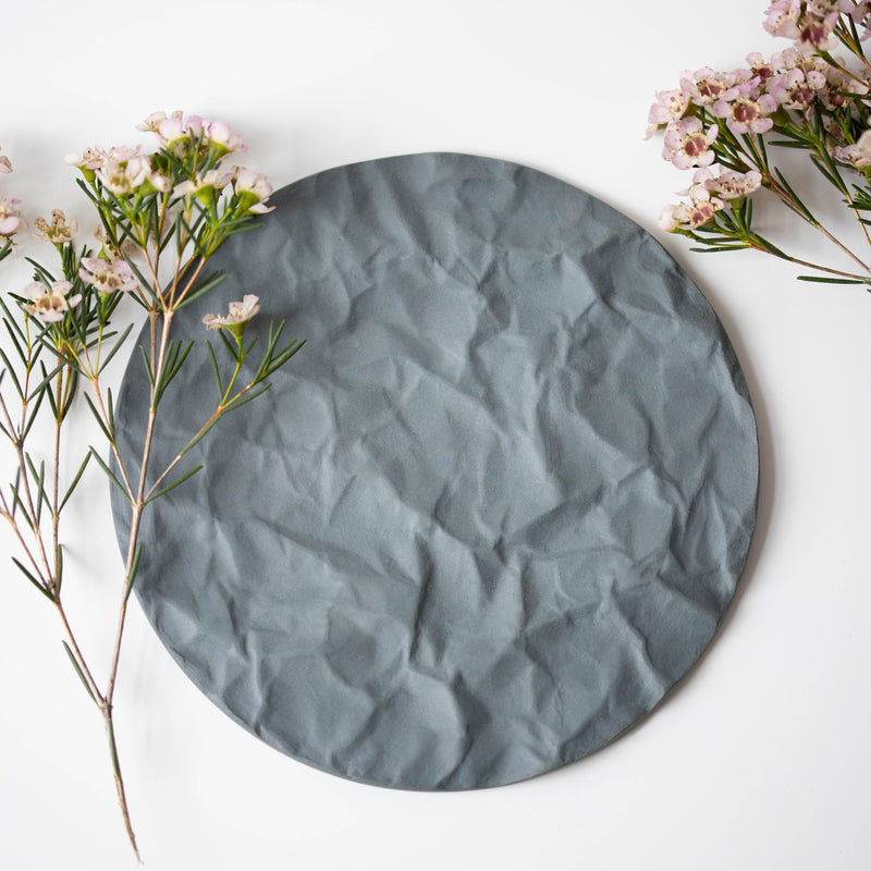 Ceramic tray "Arid" grey