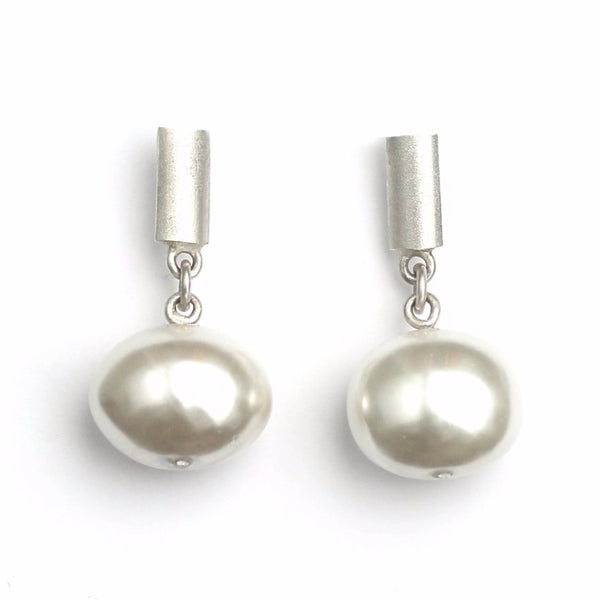 Earrings "Pearl Play" with nacre