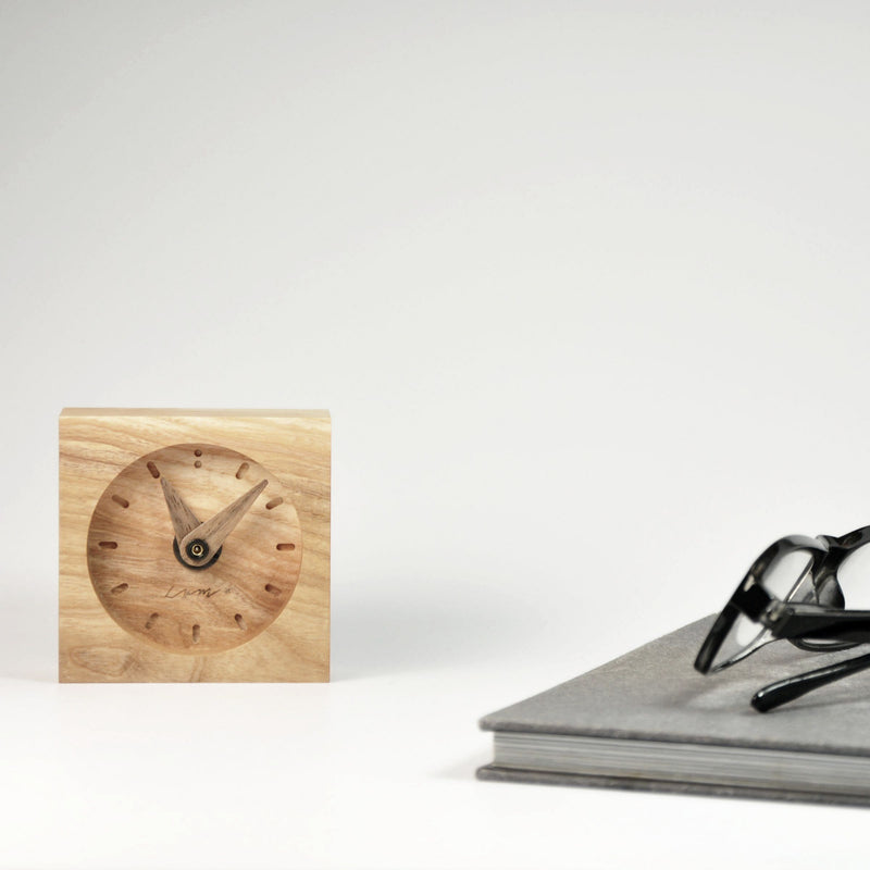 Wooden Desk Clock "Ash"