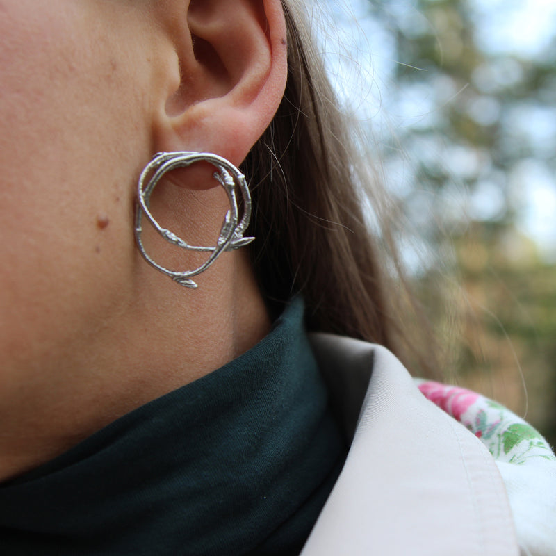 Thicket Beauty Earring "Twig"