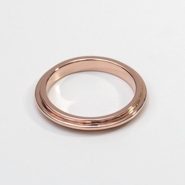 LINEAR Ring in Gold 375